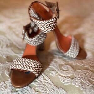 Via Spiga Leather Weave Column Heel Sandals Sz 10 but fits 8 or 9 Buckle Italy